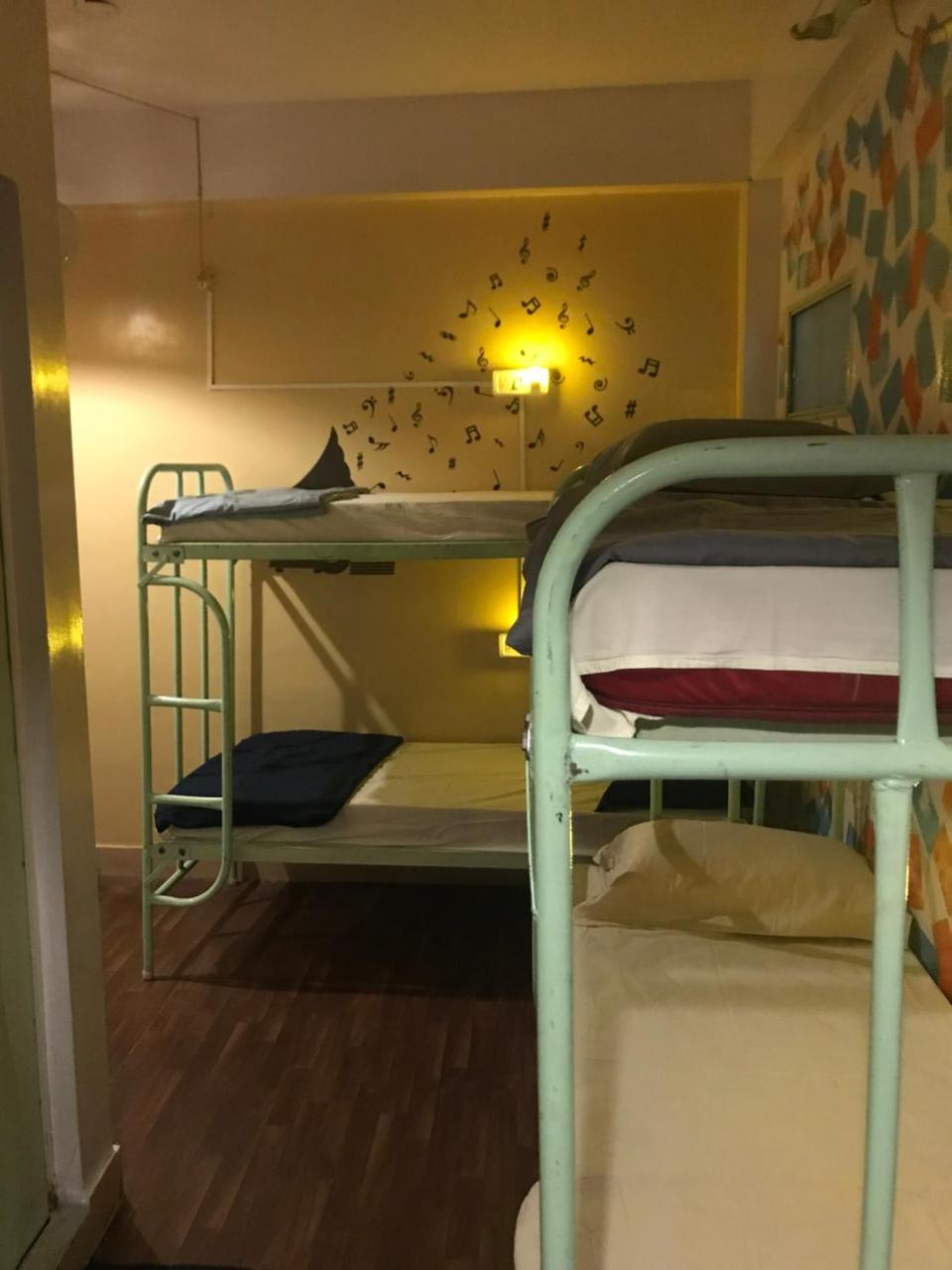 The Little Blue Window Hostel Bangalore Exterior photo